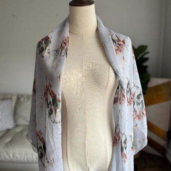 Alexander McQueen Grey Silk Skull Print Scarf - Picture 7 of 11